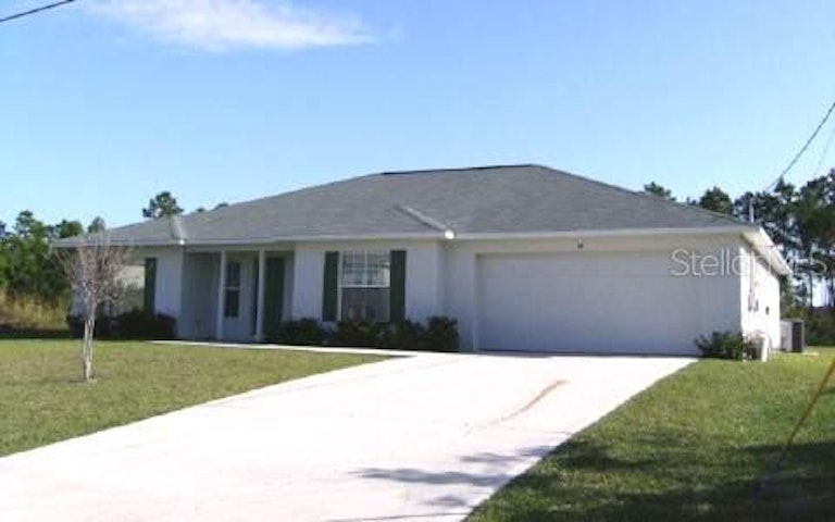 Photo 1 of 1 - 28 Leaver Dr, Palm Coast, FL 32137