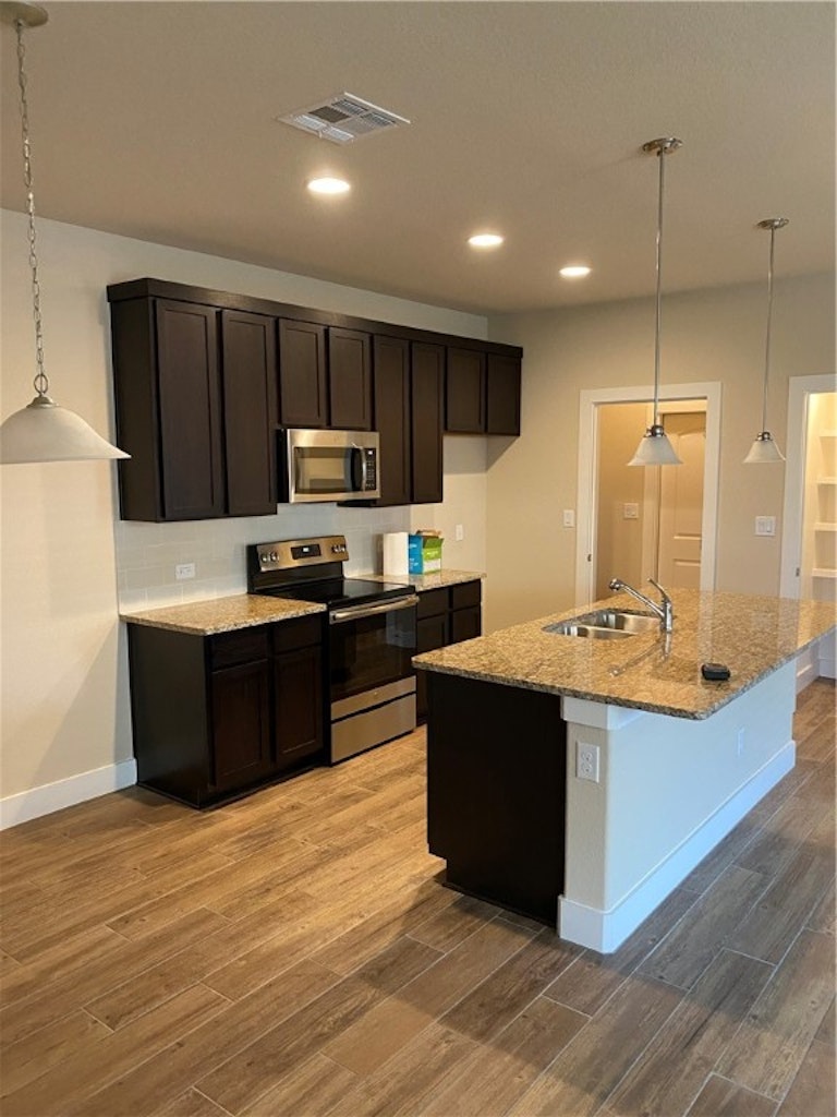 Photo 3 of 20 - 353 Madison Oaks Ave, Georgetown, TX 78626