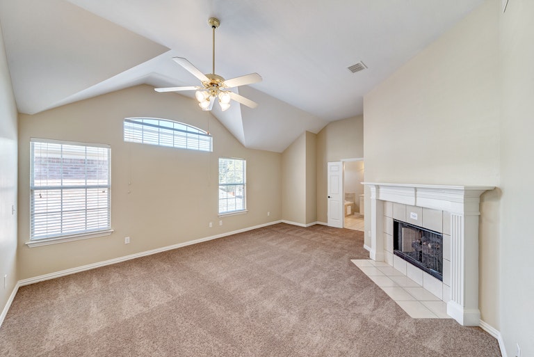 Photo 6 of 30 - 510 Truax Dr, Irving, TX 75063