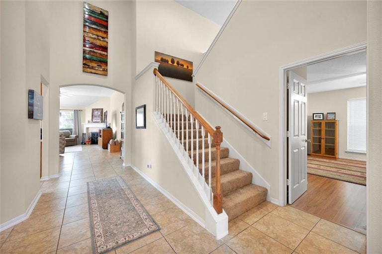 Photo 14 of 33 - 22302 Lamaster Ln, Spring, TX 77373