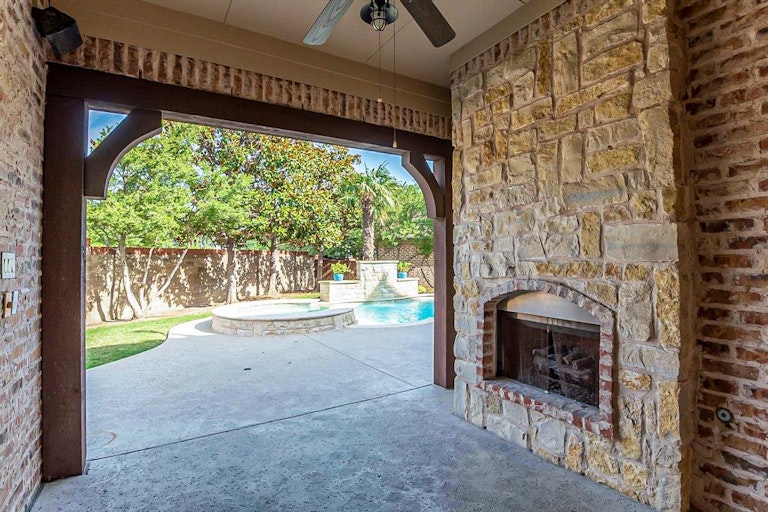 Photo 11 of 14 - 1519 Morris Ln, Frisco, TX 75034