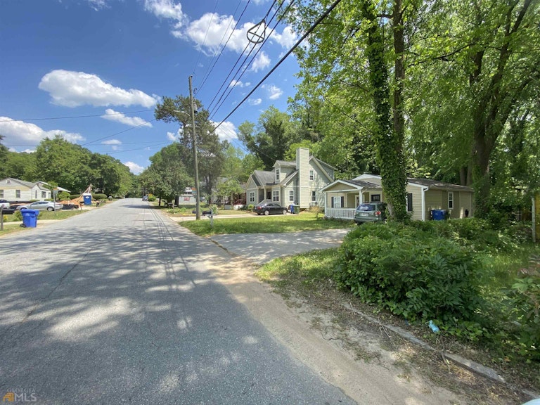 Photo 51 of 51 - 1682 N Ave NW, Atlanta, GA 30318