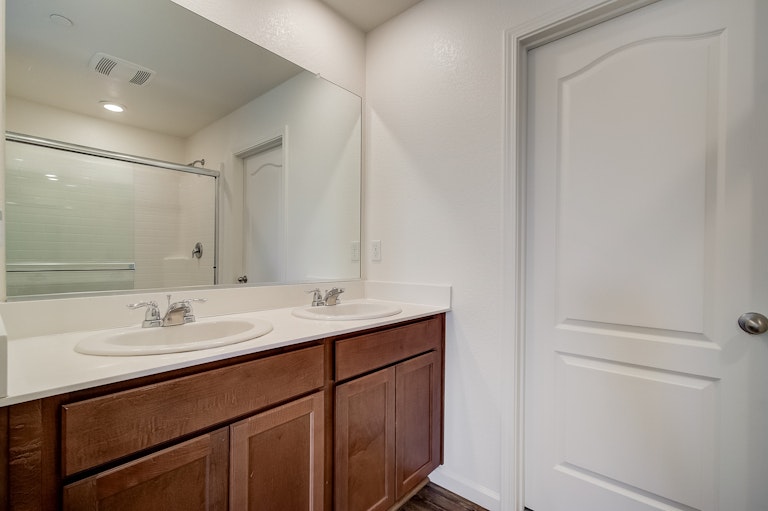 Photo 8 of 26 - 1990 Park Pl, Rio Vista, CA 94571