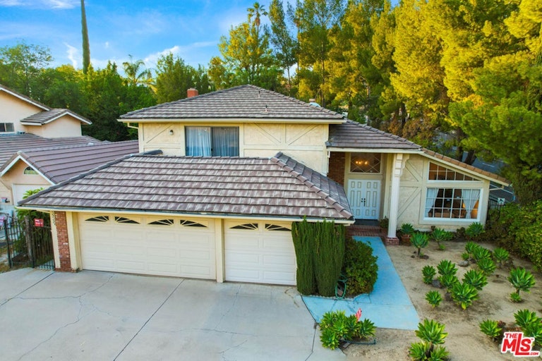 Photo 43 of 53 - 18502 Entrada Ct, Porter Ranch, CA 91326
