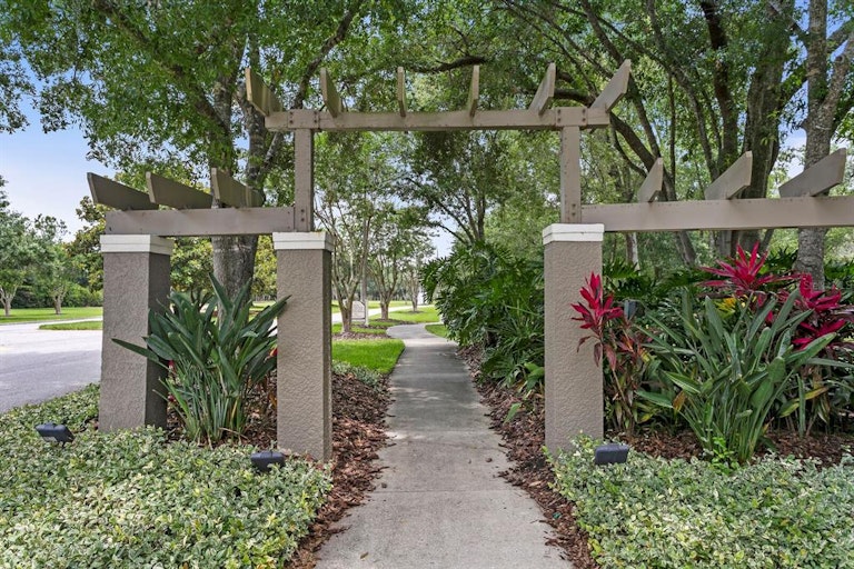 Photo 57 of 68 - 19139 Cherry Rose Cir, Lutz, FL 33558