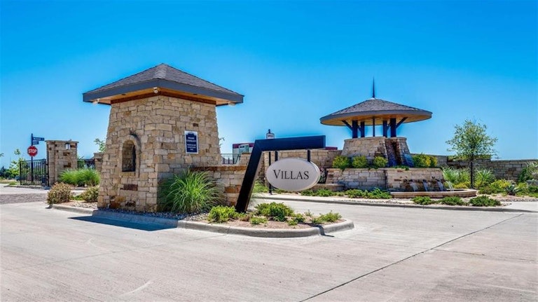 Photo 5 of 8 - 2617 Sibley Dr, Midlothian, TX 76065
