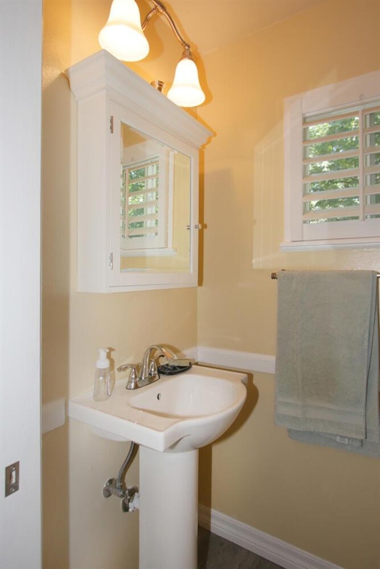 Photo 48 of 87 - 4501 Moddison Ave, Sacramento, CA 95819