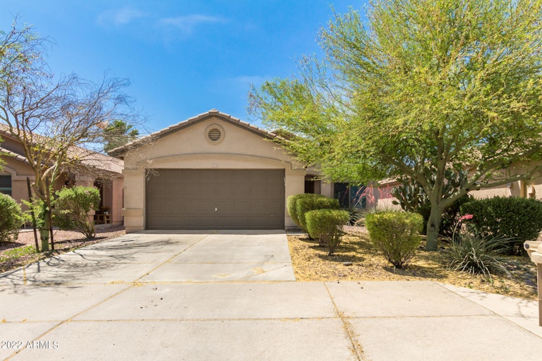 Photo 1 of 21 - 13741 W Peck Dr, Litchfield Park, AZ 85340