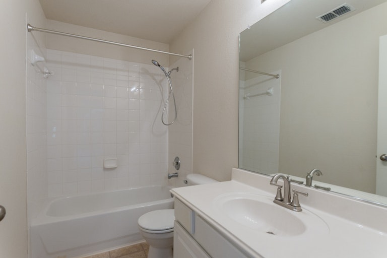 Photo 24 of 27 - 2750 Eganridge Ln, Rockwall, TX 75087