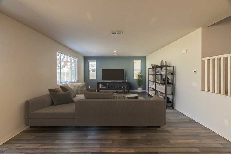 Photo 3 of 31 - 30830 Palette Rd, Murrieta, CA 92563