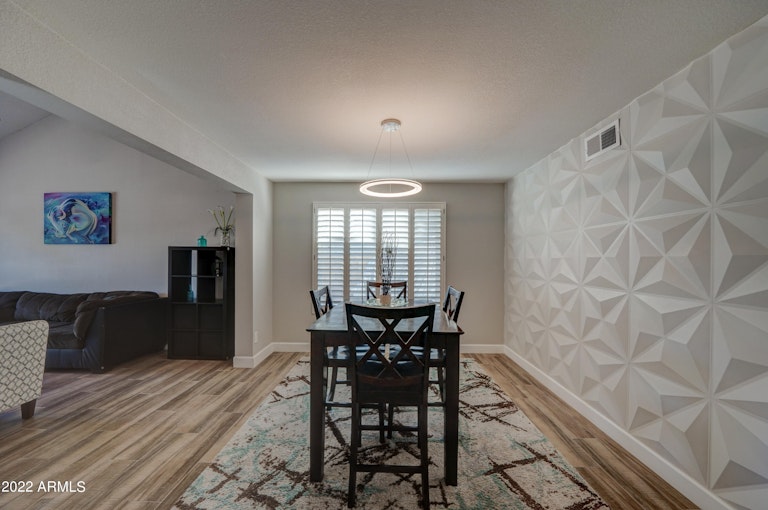 Photo 7 of 49 - 5201 E Aire Libre Ave, Scottsdale, AZ 85254