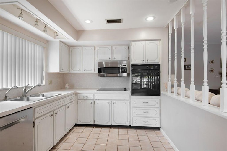 Photo 15 of 42 - 372 Westwinds Dr, Palm Harbor, FL 34683