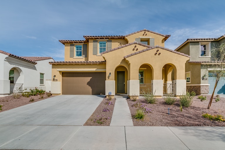 Photo 1 of 43 - 20578 W Legend Trl, Buckeye, AZ 85396
