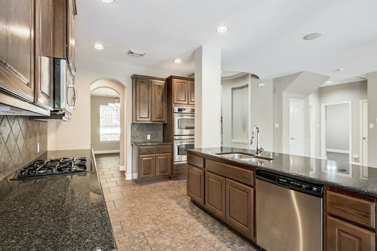 Photo 7 of 25 - 12813 Appaloosa Chase Dr, Austin, TX 78732