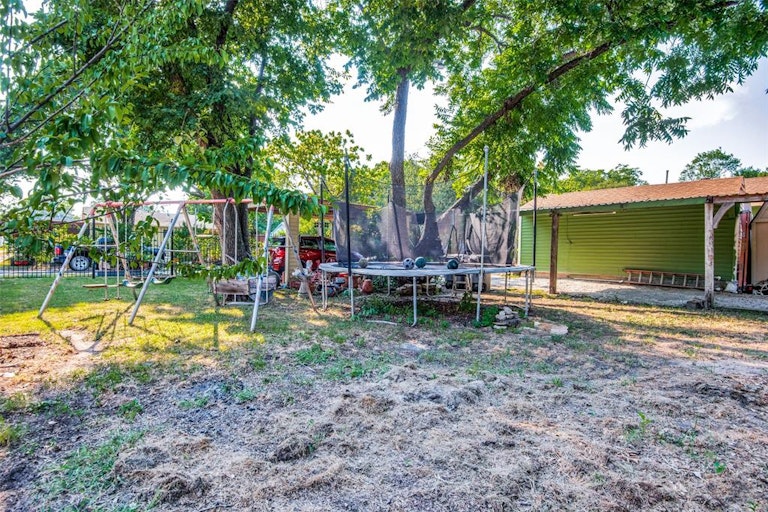 Photo 23 of 25 - 8602 Cherrybrook Dr, Dallas, TX 75217