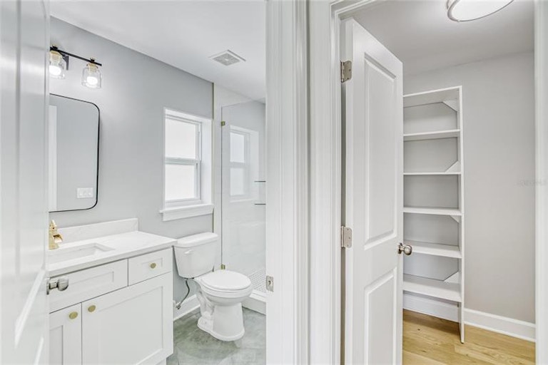 Photo 44 of 62 - 3108 W Cherokee Ave, Tampa, FL 33611