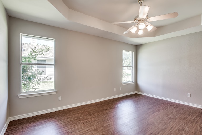 Photo 18 of 30 - 627 Stagecoach Dr, Little Elm, TX 75068