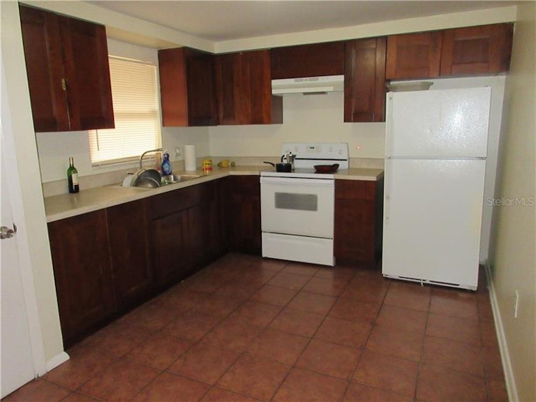 Photo 4 of 9 - 8408 N Orange Pl, Tampa, FL 33617