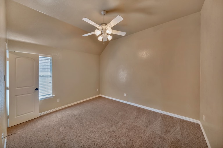 Photo 22 of 26 - 318 Spyglass Dr, Willow Park, TX 76008