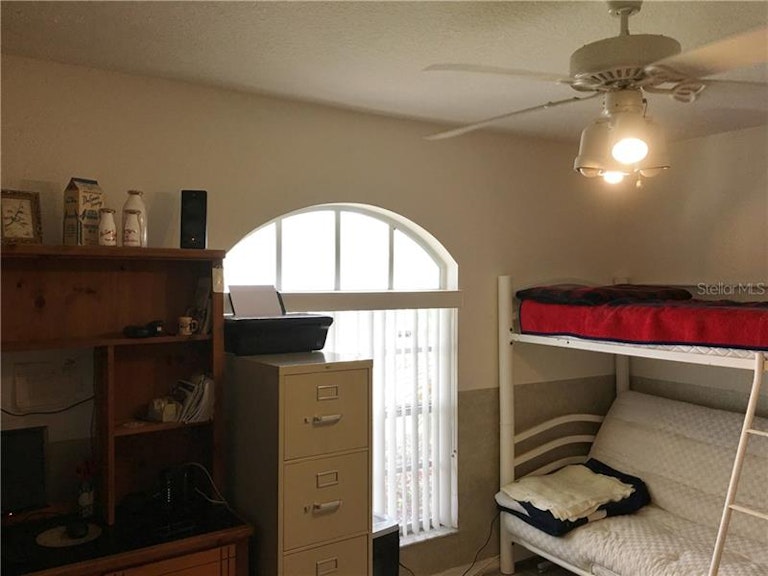 Photo 14 of 25 - 24535 Laurel Ridge Dr, Lutz, FL 33559