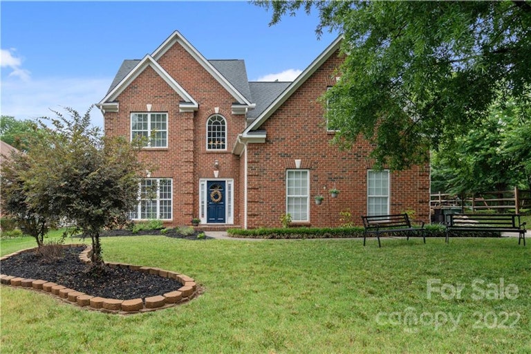 Photo 1 of 39 - 6590 Gatehouse Ct NW, Concord, NC 28027