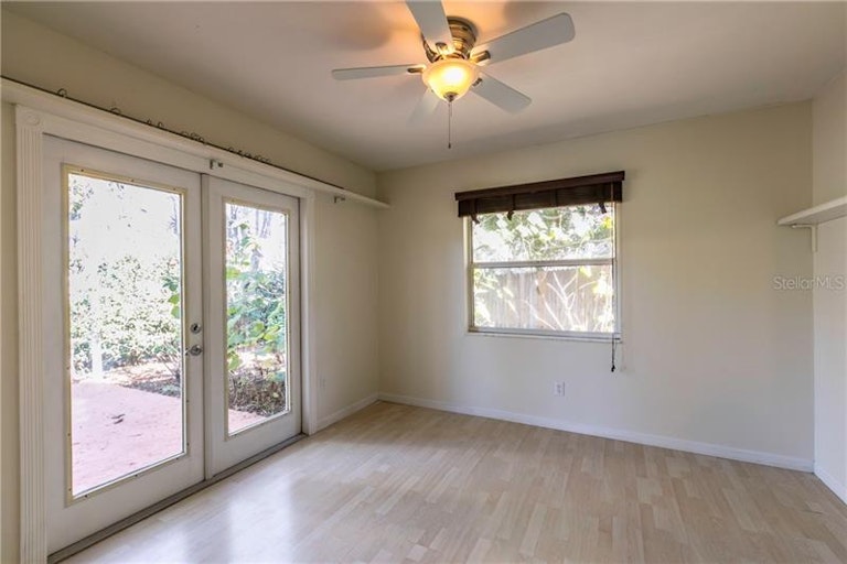 Photo 24 of 25 - 16618 Vallely Dr, Tampa, FL 33618