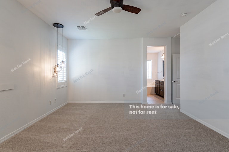 Photo 16 of 25 - 231 E Indigo Dr, Chandler, AZ 85286