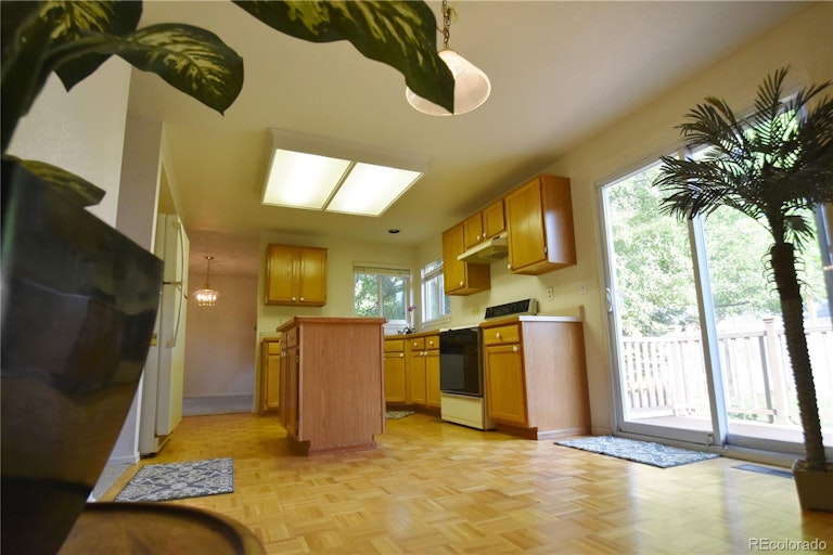 Photo 7 of 30 - 11988 W Berry Ave, Littleton, CO 80127