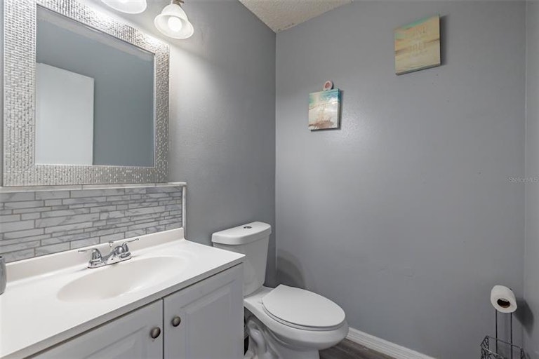 Photo 29 of 63 - 1208 5th St, Wimauma, FL 33598