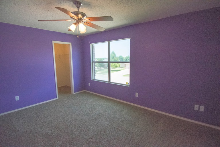 Photo 30 of 41 - 8128 Abbey Glen Ct, Arlington, TX 76002