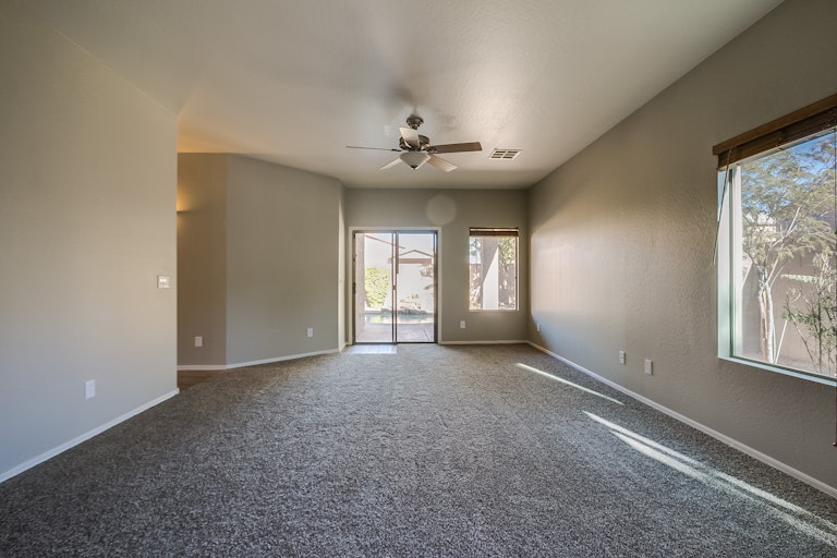 Photo 10 of 27 - 472 E Saddle Way, San Tan Valley, AZ 85143