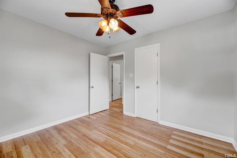 Photo 24 of 36 - 818 Shannon Dr, Chapel Hill, NC 27516