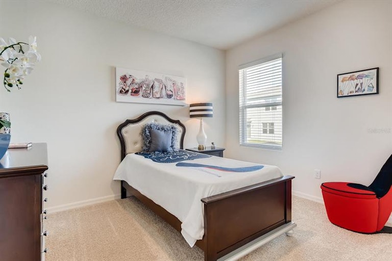 Photo 10 of 11 - 2522 Sandy Creek Ln, Davenport, FL 33837