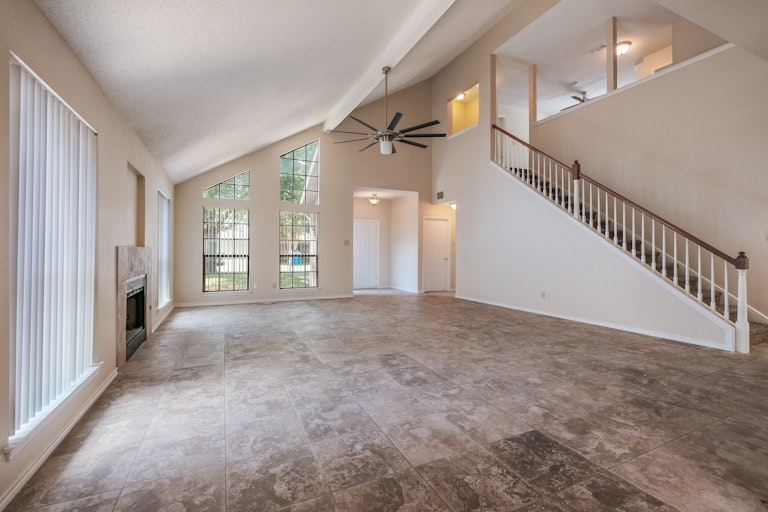 Photo 2 of 25 - 10138 Sandyglen, San Antonio, TX 78240