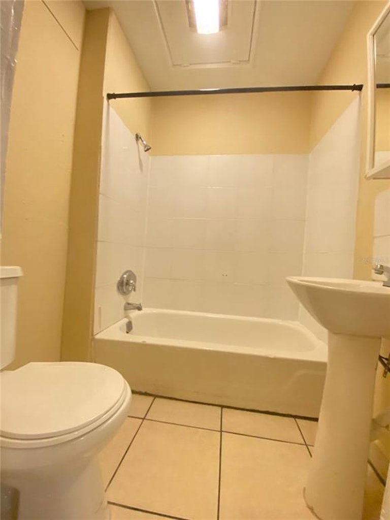 Photo 22 of 38 - 514 Mabbette St, Kissimmee, FL 34741