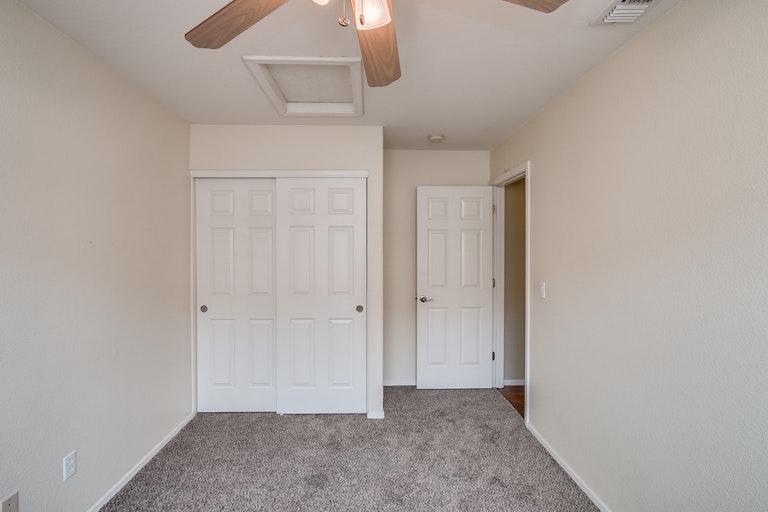 Photo 13 of 22 - 2416 S Navajo Way, Chandler, AZ 85286