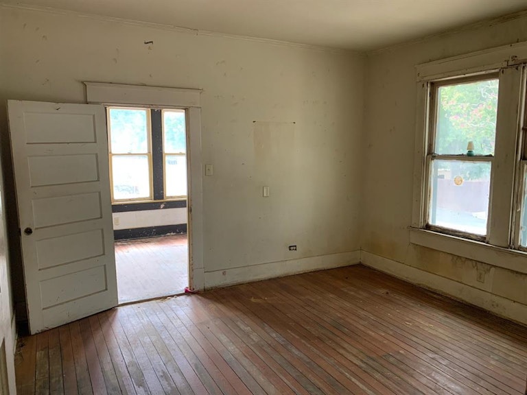 Photo 11 of 16 - 1734 Arizona Ave, Dallas, TX 75216