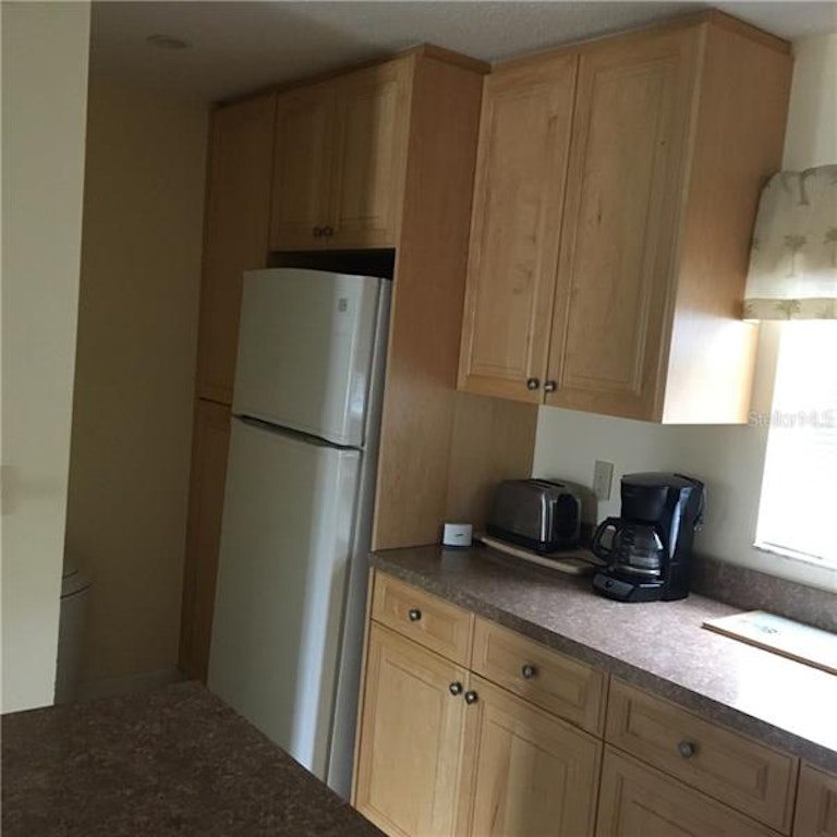 Photo 14 of 22 - 329 Medallion Blvd Unit B, Madeira Beach, FL 33708
