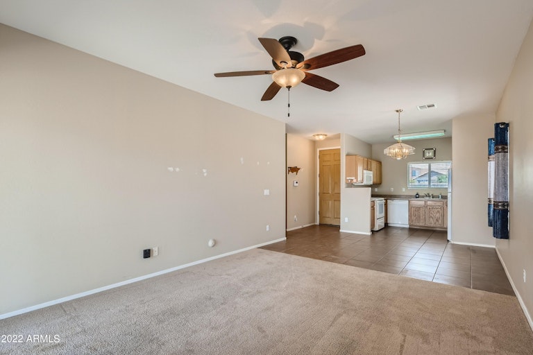 Photo 3 of 17 - 29179 N Shannon Dr, San Tan Valley, AZ 85143