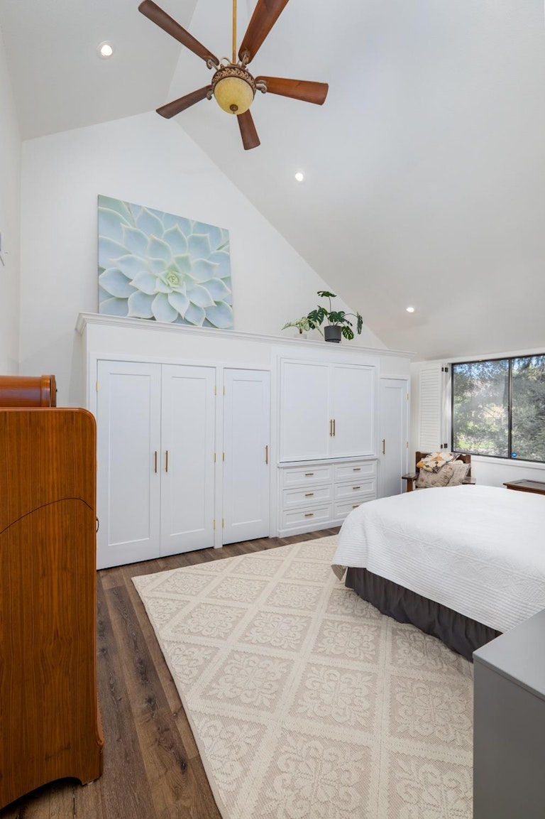 Photo 29 of 40 - 317 Wyndgate Rd, Sacramento, CA 95864