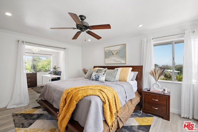 Photo 25 of 37 - 22334 Liberty Bell Rd, Calabasas, CA 91302
