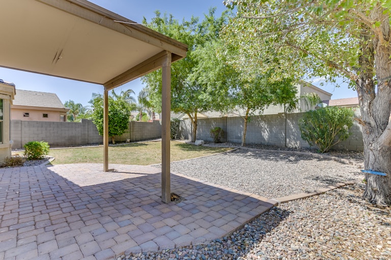 Photo 5 of 31 - 17442 W Boca Raton Rd, Surprise, AZ 85388