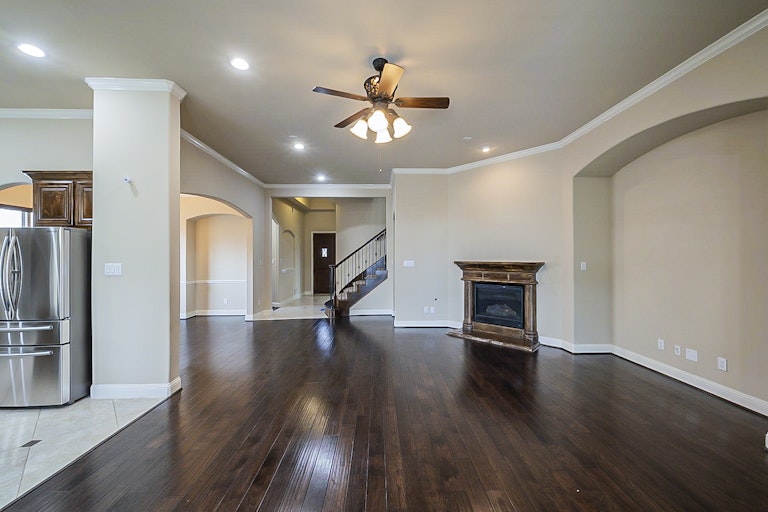 Photo 13 of 45 - 1326 Bastrop Glen Ln, League City, TX 77573