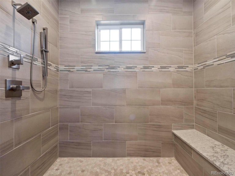Photo 23 of 37 - 5168 Le Duc Dr, Castle Rock, CO 80108