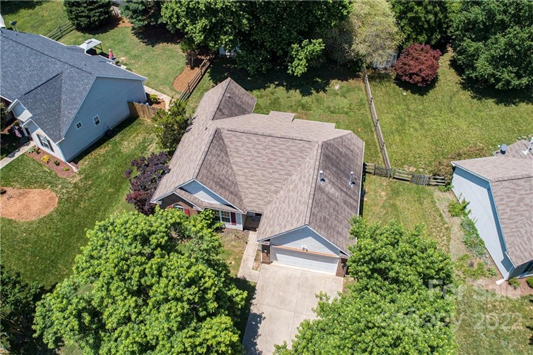 Photo 25 of 31 - 14916 Cane Field Dr, Charlotte, NC 28273