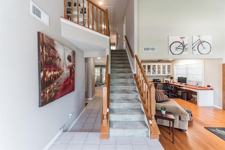 Photo 5 of 30 - 2032 Spinnaker Dr, League City, TX 77573
