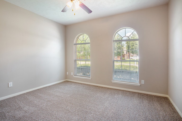 Photo 16 of 17 - 11919 Lakewood Hills Dr, Tomball, TX 77377