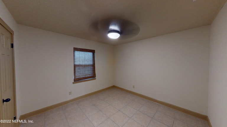 Photo 10 of 18 - 2638 Kersey Ct, Jacksonville, FL 32216