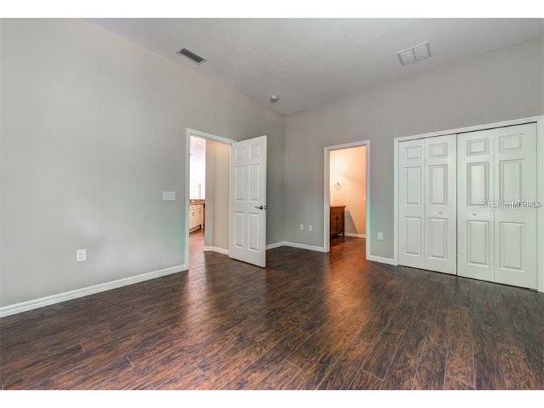 Photo 17 of 25 - 5820 Denison Dr, Venice, FL 34293