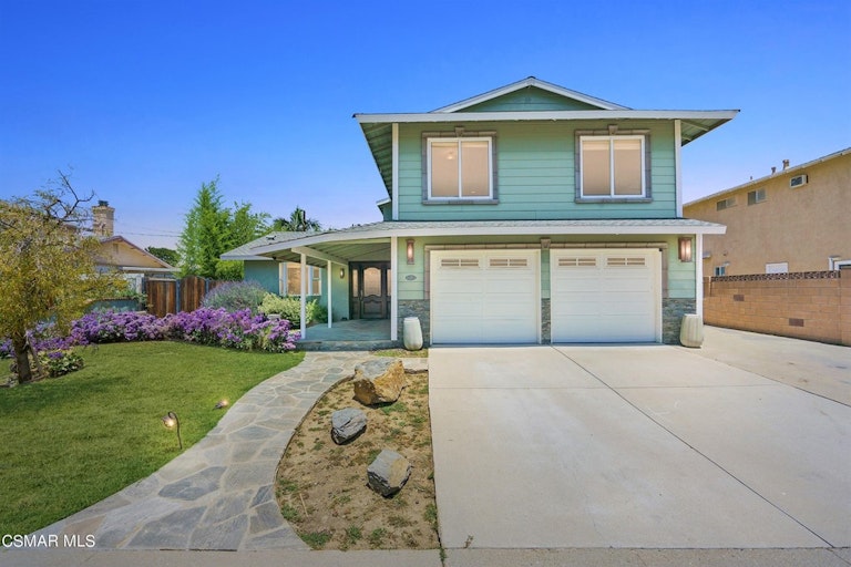 Photo 1 of 14 - 2431 Invar Ct, Simi Valley, CA 93065